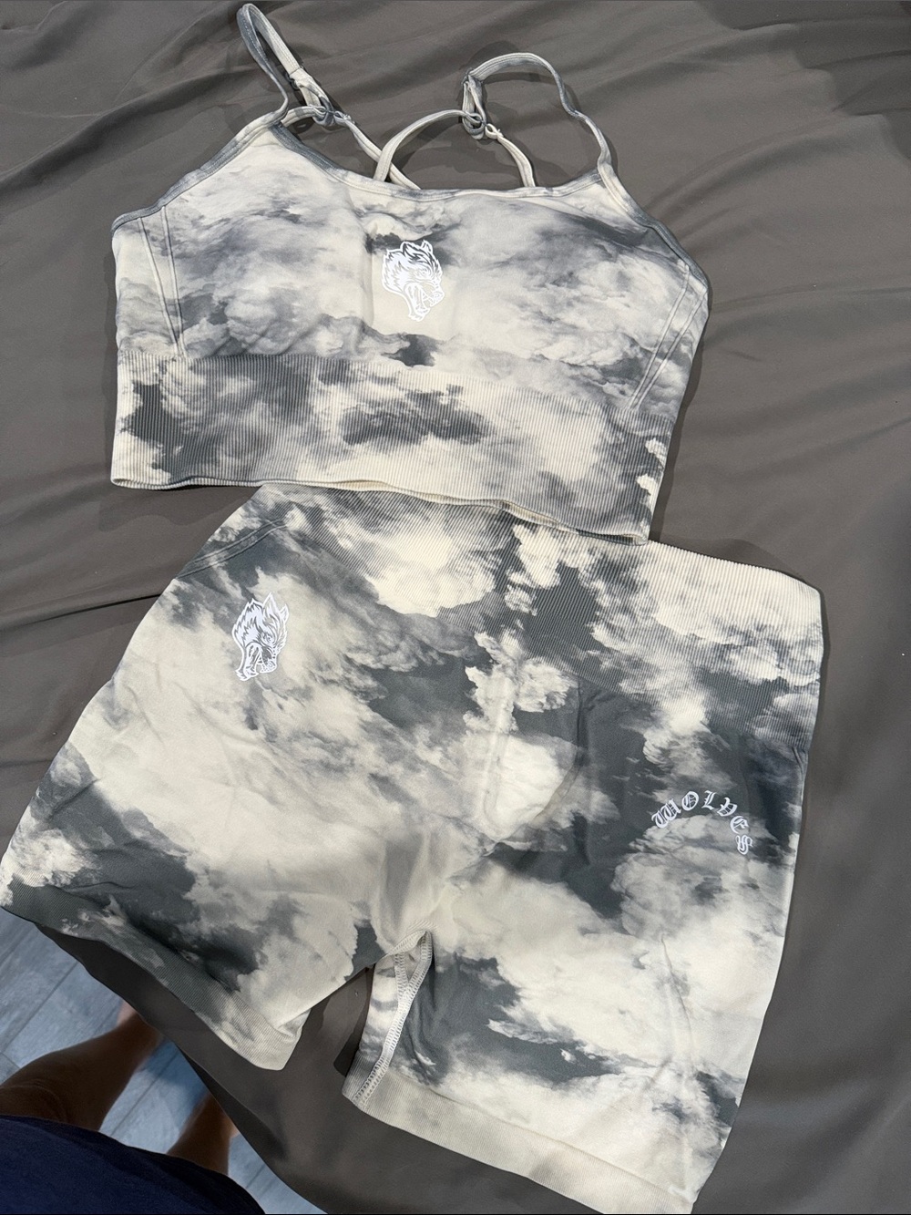Darc sport Tie-Dye Gray & White Seamless Cami and Shorts Set